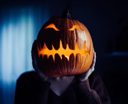 19 крутых идей для вырезания тыквы на Хэллоуин 19 крутых идей для вырезания тыквы на Хэллоуин
