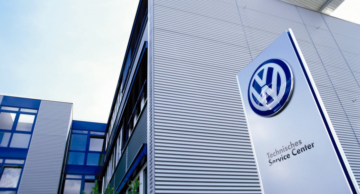Daimler и Volkswagen столкнулись с нехваткой чипов Автомобили