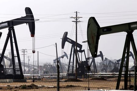 FILE PHOTO: Oil drills are pictured in the Kern River oil field in Bakersfield, California November 9, 2014. REUTERS/Jonathan Alcorn/File Photo