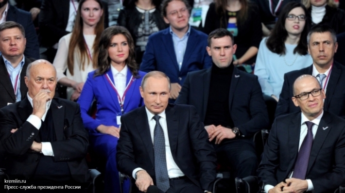 Путин: РФ не устраивает роль свадебного генерала на «домашнем» саммите США
