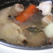 Пошаговое фото рецепта: Заливное из куриных окорочков в мультиварке