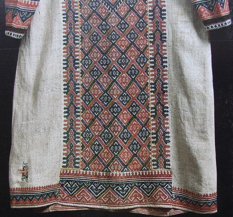 Древняя вышивка на крапивных рубахах вышивка,ю рукоделие