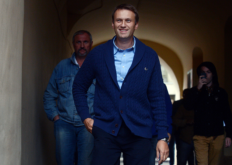 Алексей Навальный впал в кому: комментарий его пресс-секретаря Звезды,Новости о звездах