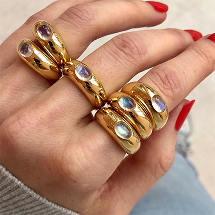 Лунный камень, дай мне сил: как найти свой талисман среди минералов и что они значат Новости моды