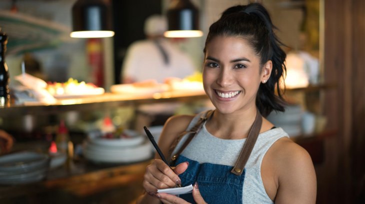 Официанты и чаевые