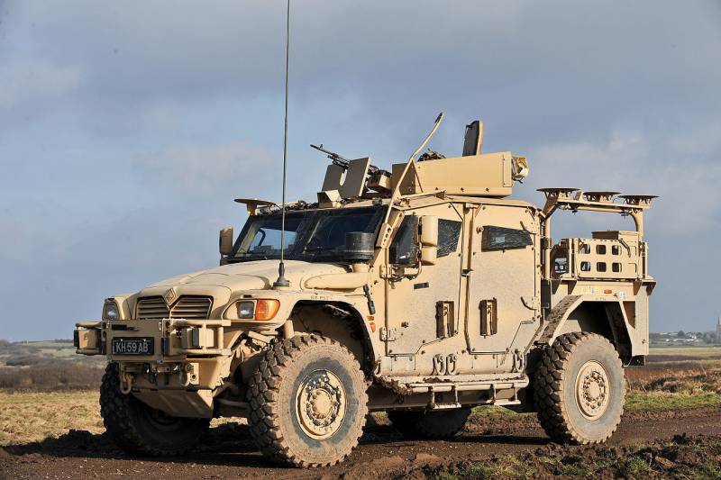 Украина осваивает британские бронеавтомобили Husky TSV оружие