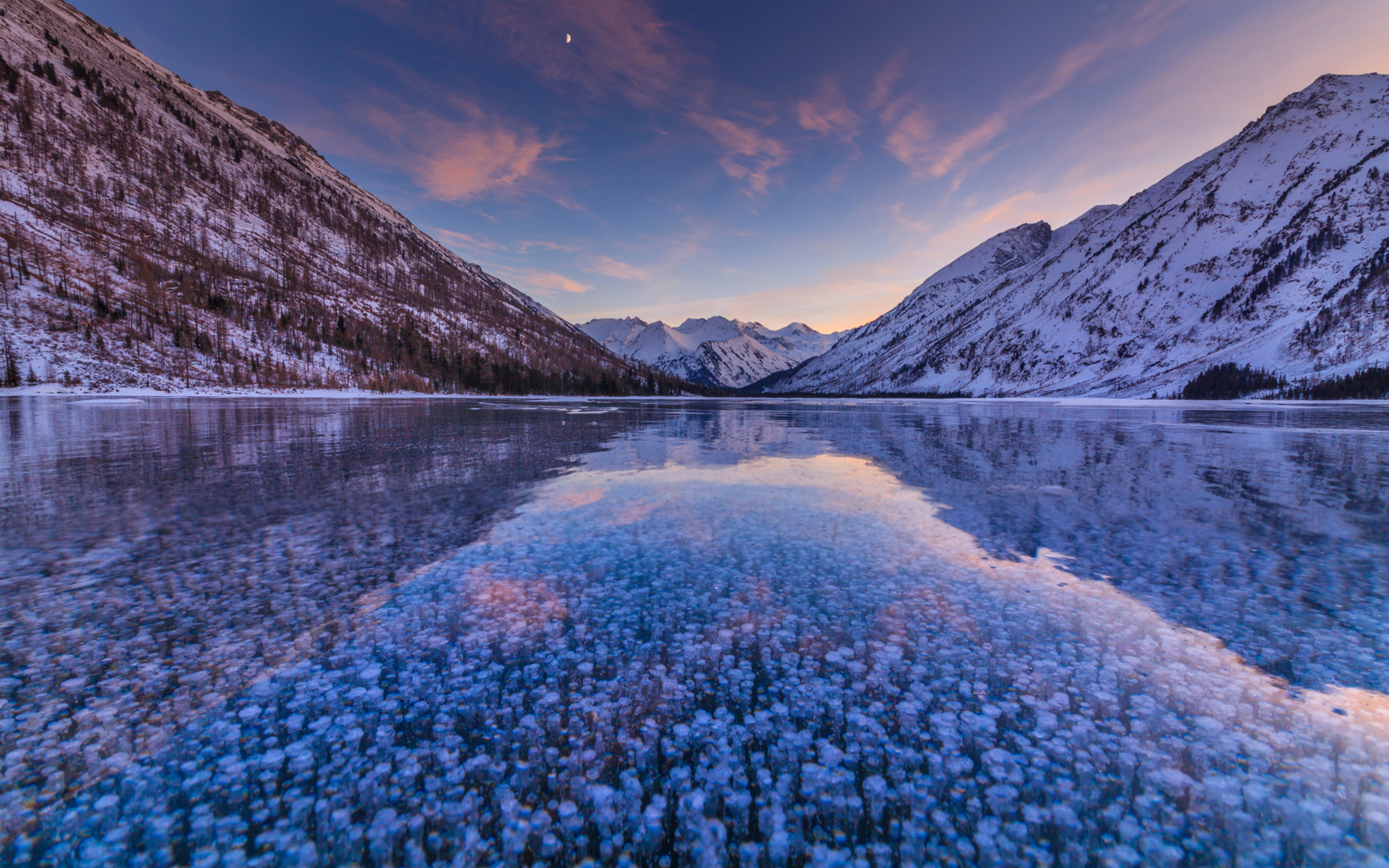Природная красота. Мультинские озера зима. Мультинское озеро Алтай зимой. Мультинские озёра Республика Алтай зимой. Горный Алтай Мультинские озера зима.