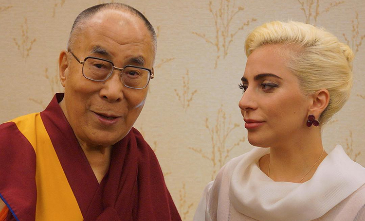 Далай-лама записал дебютный альбом к своему 85-летию