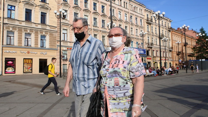 Работающим пенсионерам перечислят по 12 тысяч рублей. Но с условием