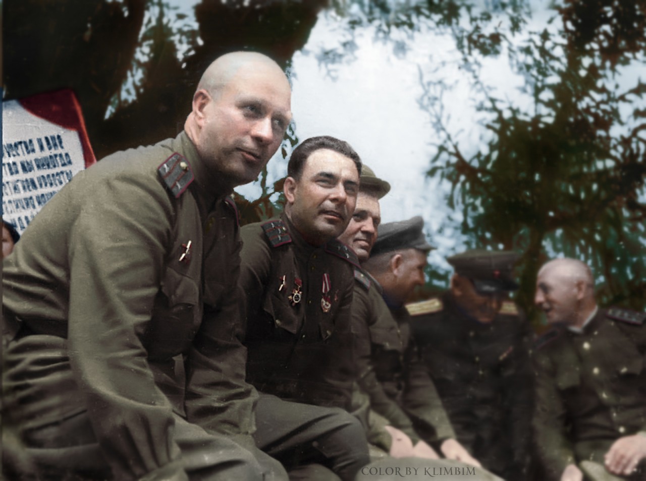 Великая Отечественная на  цветных фото Война и мир