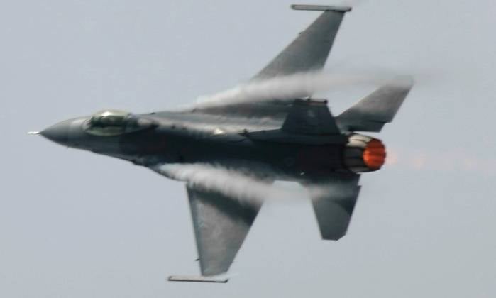 F-16 хватит на один бой F-16 хватит на один бой ввс