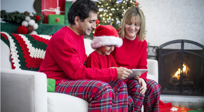 Проблема Деда Мороза: можно ли говорить ребенку, что его не существует? Проблема Деда Мороза: можно ли говорить ребенку, что его не существует?