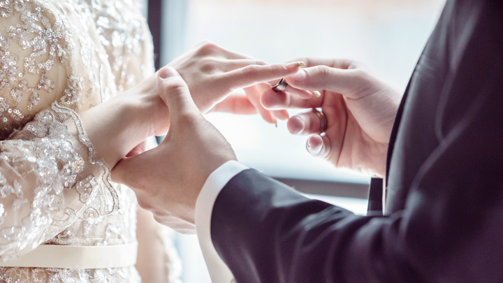 Золотые онижеребёнки: Чем кончаются свадьбы детей российских олигархов россия