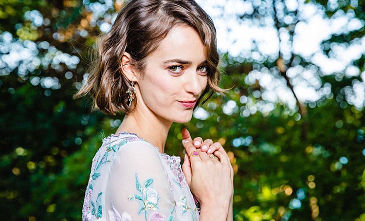 Ольга Зуева опубликовала снимок с дочкой Одой Валентиной, сделанный на прогулке по Нью-Йорку