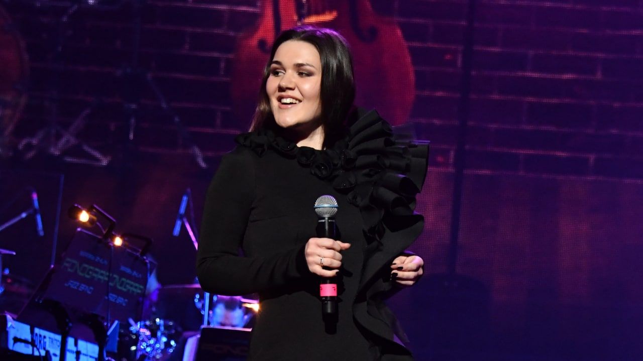 Победительница шоу «Голоc» Дина Гарипова стала матерью в первый раз