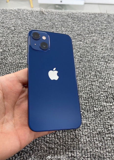 iPhone 13 mini впервые появился на фото новости,смартфон,статья