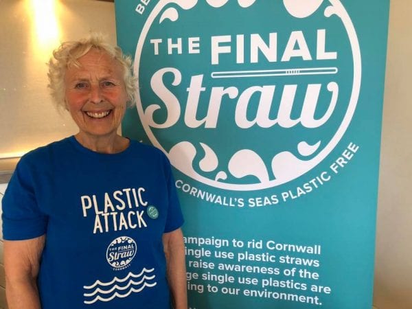 70-летняя женщина в одиночку вычистила 52 пляжа, «чтобы спасти мир для своих внуков» 