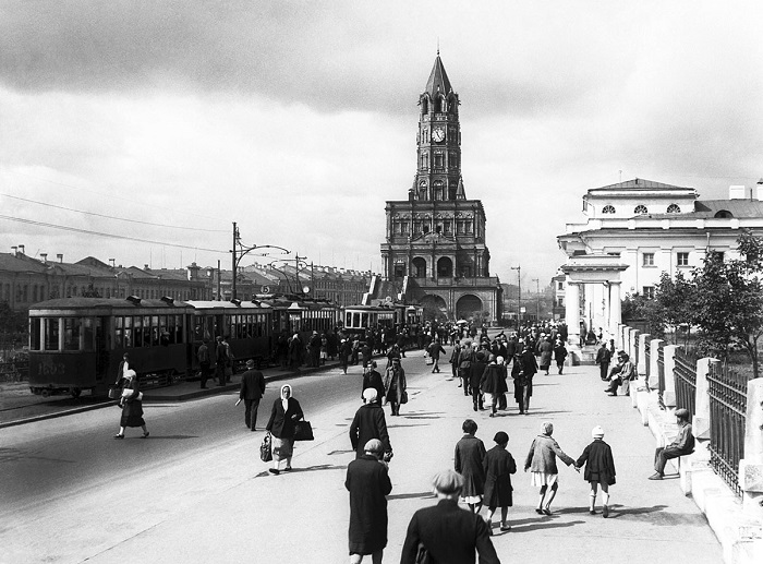 Тайны и легенды Сухаревой башни