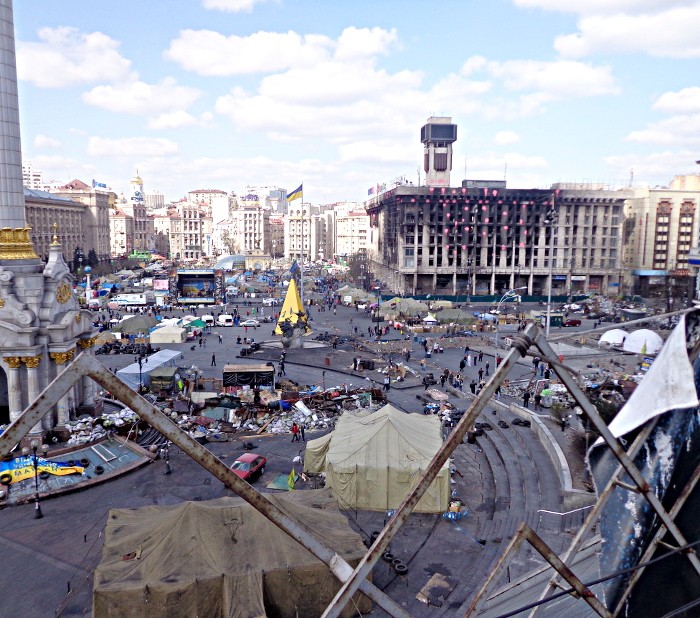 Кто жил в киеве. Крещатик (станция метро). Станция метро Крещатик Киев. Метро Крещатик фото. Ст метро Крещатик 2022.