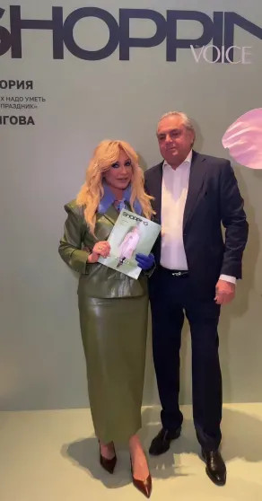 Полина Аскери, Нино Нинидзе, Люся Чеботина и Мария Миногарова поддержали Викторию Шелягову на презентации журнала Виктория, Шелягова, гостей, видео, также, Миногарова, другие, присутствовали, Андрей, Москве, котором, Газманов, женой, Мариной, Екатерина, Земская, прошлом, собирала, Масленицу, Малахов