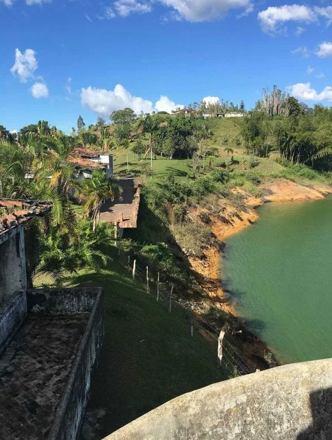 Особняк Пабло Эскобара превратился в площадку для пейнтбола Особняк Пабло Эскобара превратился в площадку для пейнтбола заграница,история,культура,путешествие