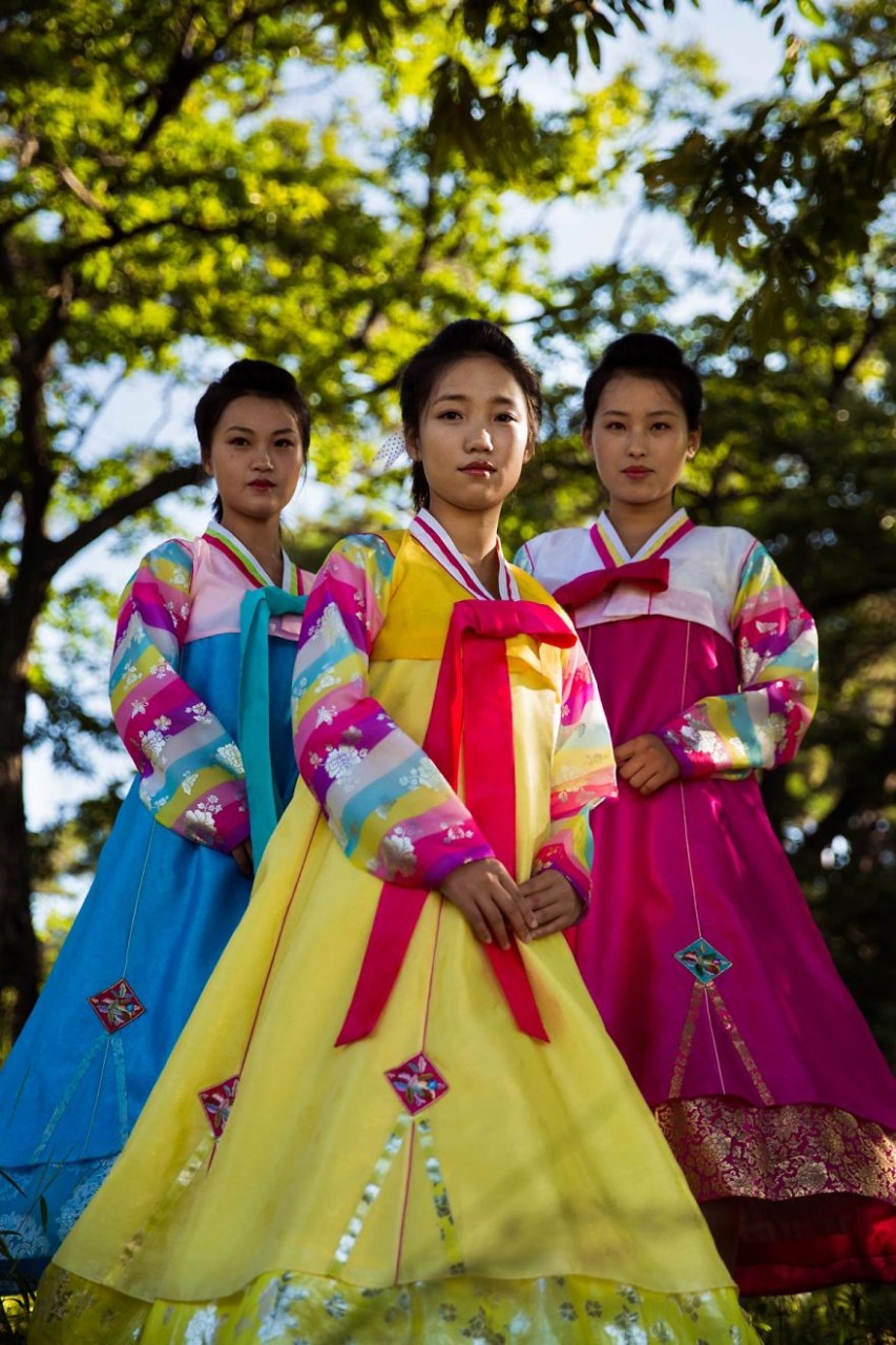 фотографии девушек на улицах Северной Кореи-17