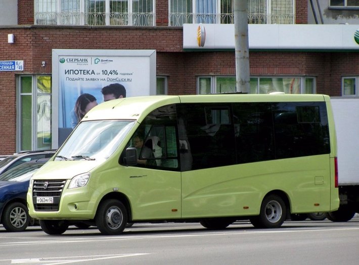 Каркасный микроавтобус рассчита на 10 сидячих и 12 стоящих пассажиров