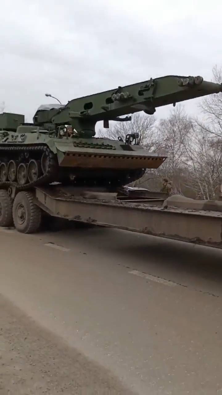 Немецкий танковый мостоукладчик Biber Немецкий танковый мостоукладчик Biber оружие