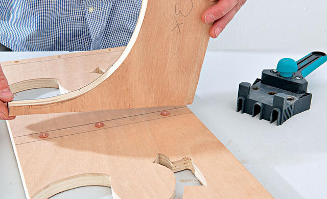 Самодельные санки из фанеры Самодельные санки из фанеры сделай сам