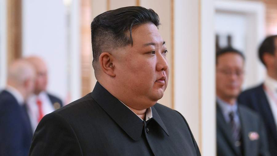 Ким Чен Ын посетил новый ракетный завод в КНДР