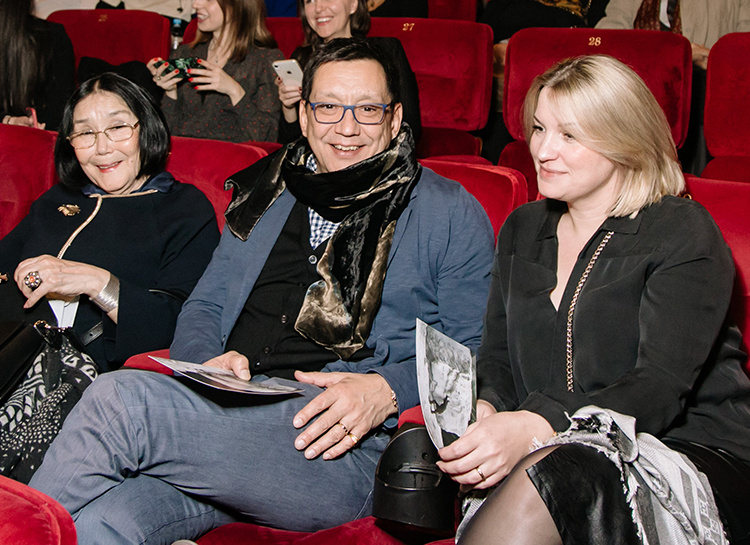 Алла Пугачева, Юлия Высоцкая и другие на премьере фильма Андрея Кончаловского "Грех" в Москве Звезды,Красная дорожка