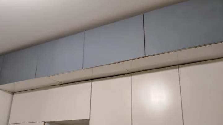 Распилили старый бабушкин шкаф и сделали новый кухонный гарнитур Распилили старый бабушкин шкаф и сделали новый кухонный гарнитур