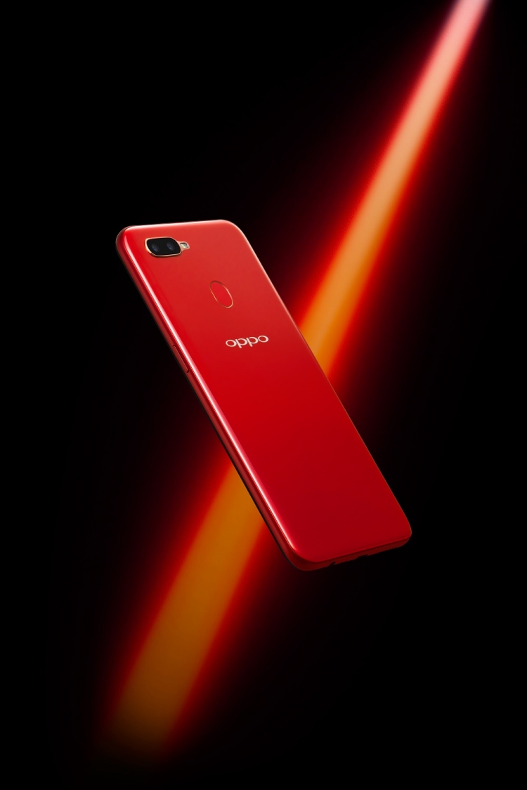 OPPO представила в России смартфоны OPPO A5s и A1k с мощными аккумуляторами OPPO представила в России смартфоны OPPO A5s и A1k с мощными аккумуляторами новости,смартфон,статья