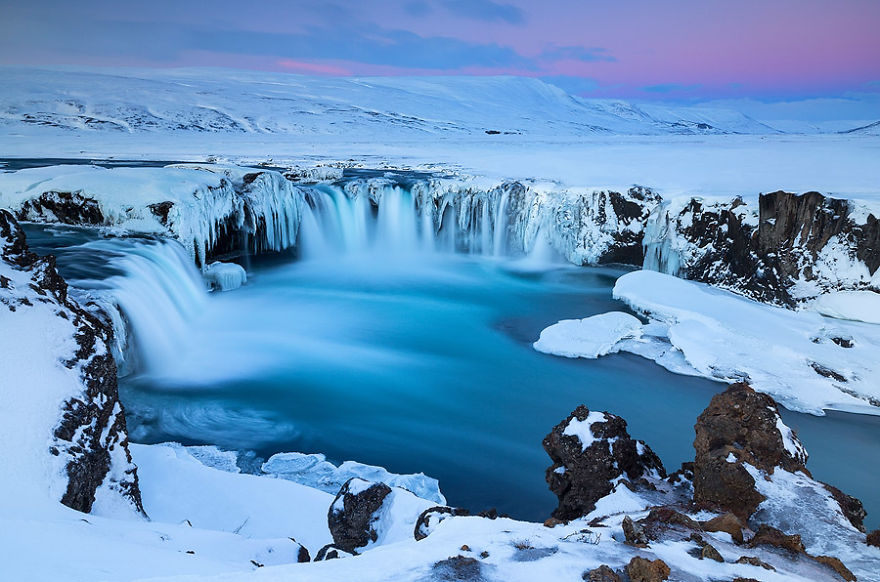 Застывший водопад