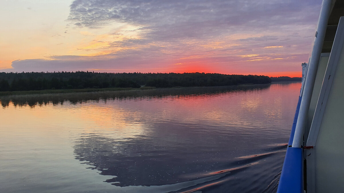 Проплыли по реке Свирь, которая протекает между Онежским и Ладожским озером. Рассказываю, что увидели на ее берегах круизы,отдых,попутчики,походы,природа,путёвки,путешествия,туризм