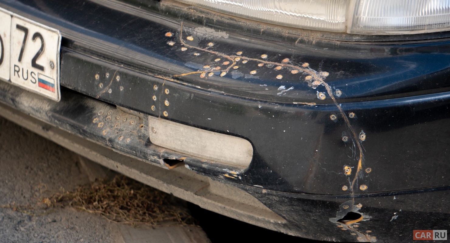 Лайфхак: как убрать вмятину на бампере с помощью чайника