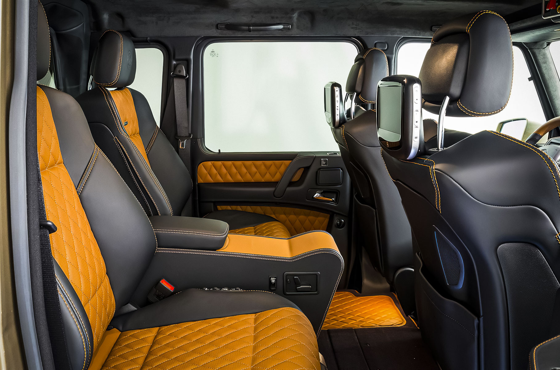 Шестиколесный «Гелик» с минимальным пробегом продают за 79 миллионов рублей Новости