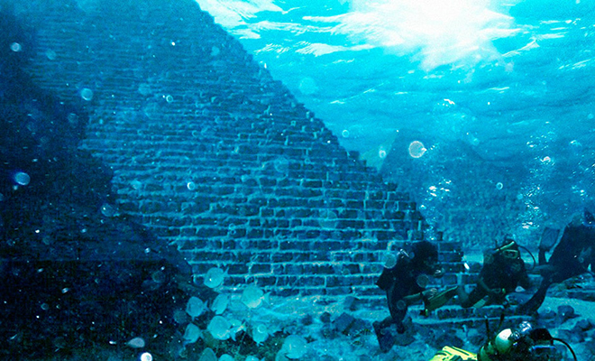 Дайверы исследовали подводную лестницу, ведущую в океанский разлом: ступени высотой в 5 метров тысяч, следы, только, водой, океанский, монумент, возраст, разлом, лестница, гигантскими, ступенями Кимура, предположил, берегов, лежат, плиты, останки, древнего, города, которого, самая
