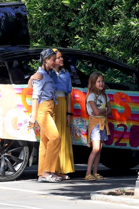 Почести для Онор: Джессика Альба отметила с семьей день рождения старшей дочери Почести для Онор: Джессика Альба отметила с семьей день рождения старшей дочери Дети,Дети знаменитостей