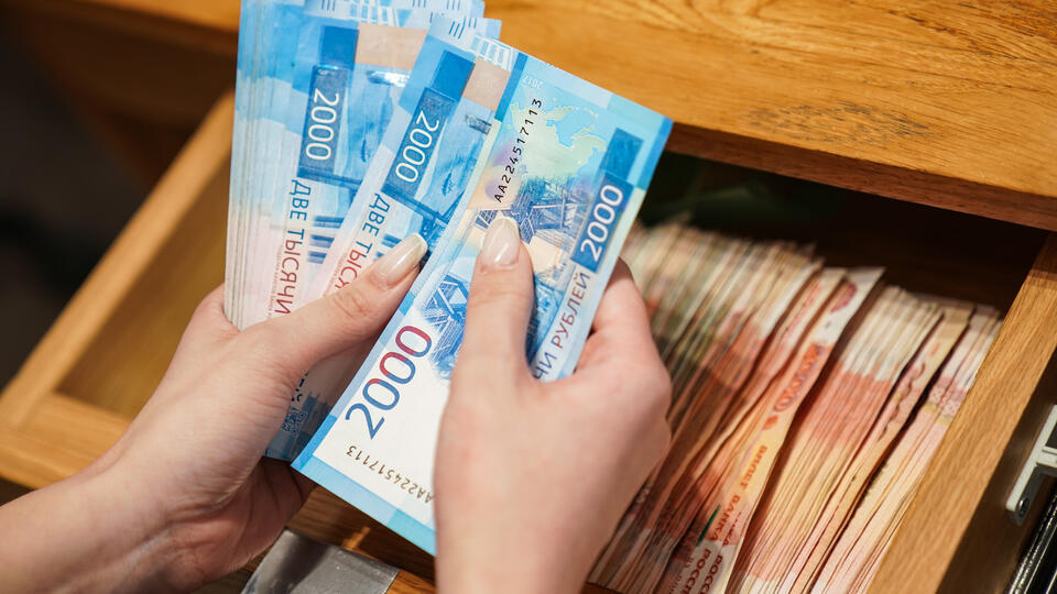 Суд взыскал с камчатского депутата незаконные доходы в размере 23 млн