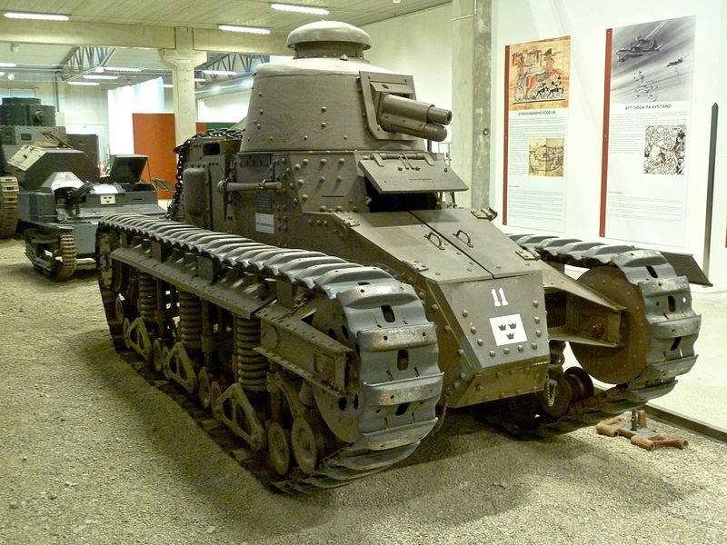 FТ-17. Размышления возле танка в музее оружие,танки