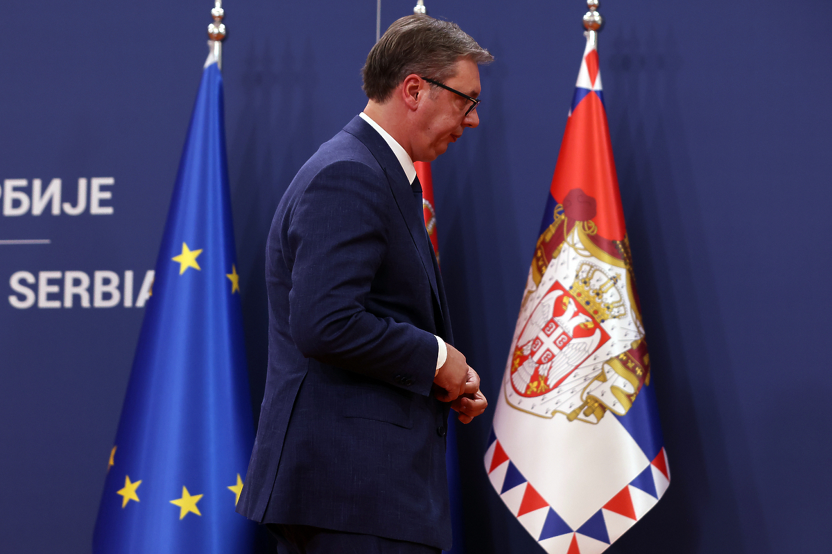 Вступление Сербии в Евросоюз: народ против, но власть гнёт свою линию