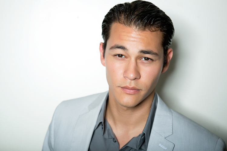 Кэти Холмс замечена на свидании с шеф-поваром Эмилио Витоло Звезды,Звездные пары