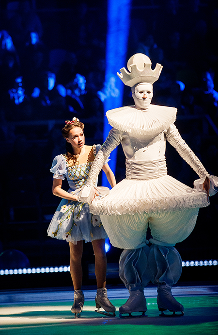 Ани Лорак, Мария Кожевникова и другие звезды с детьми на премьере шоу Татьяны Навки в Москве Ани Лорак, Мария Кожевникова и другие звезды с детьми на премьере шоу Татьяны Навки в Москве Звезды,Новости о звездах