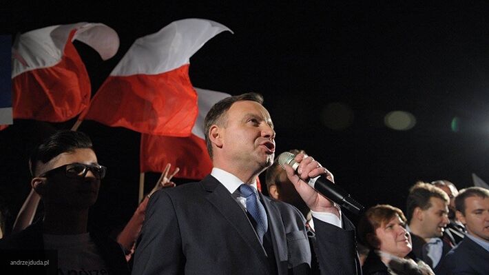 Украина подцепила «польскую заразу»: Варшава решила разыграть «многоходовку» с Россией