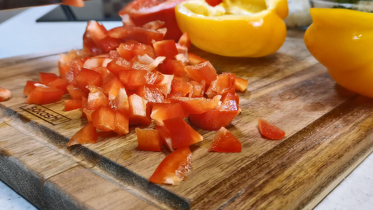 Беру много зелёного лука и еще понемногу других овощей и вот какую вкусную закуску готовлю можно, перец, среднего, около, рецепте, смесь, кусочками, количество, помешивая, минут, этого, станет, довольно, закуску, такой, помидоры, зелени, вкусу, немного, подготовить