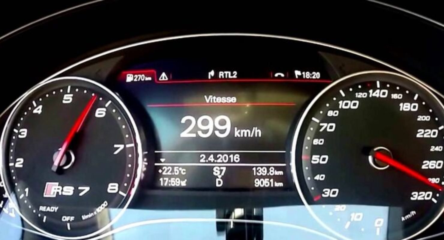 Водителям в РФ рекомендовали регулярно ездить по трассе на повышенных оборотах двигателя