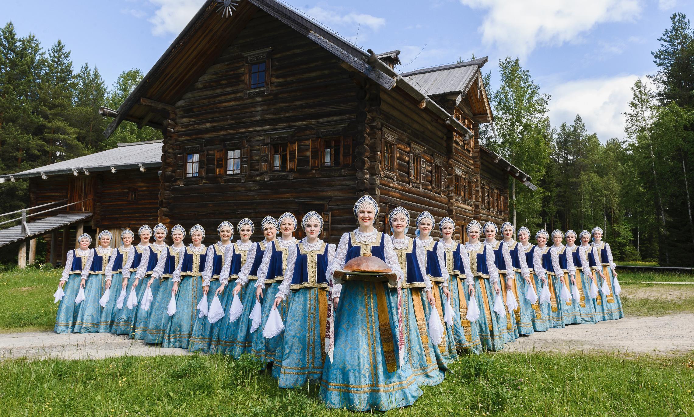 «Вековому юбилею — сто городов России!»: Северный русский народный хор начинает праздничные гастроли