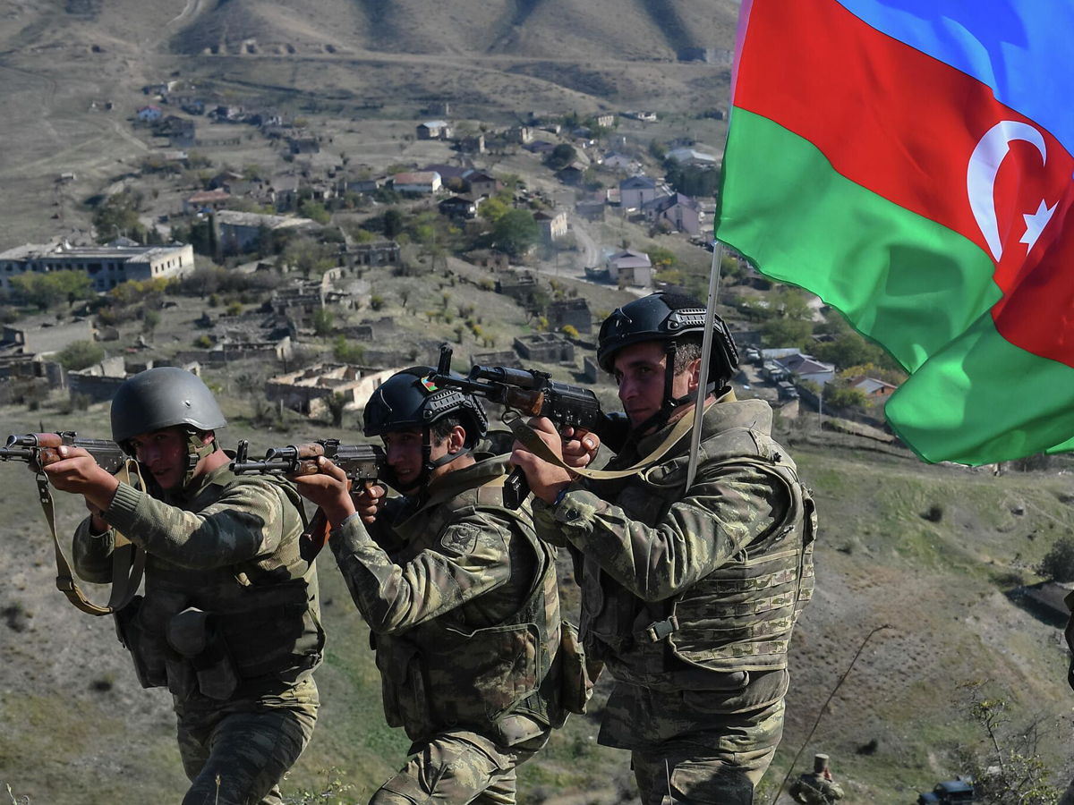 Азербайджан начнет войну. Армения и Азербайджан. Армения и Азербайджан конфликт. Карабах конфликт. Граница Армении и Азербайджана.