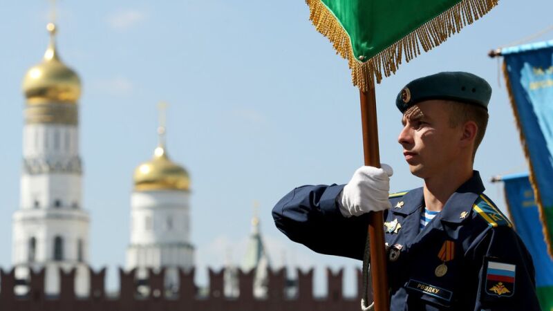 Депутат Шерин: Я выкопал землянку рядом с училищем, чтобы поступить в ВДВ